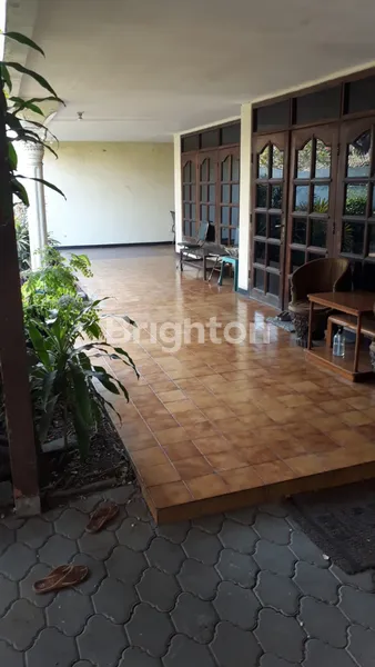 image RUMAH 2 LANTAI LOKASI STRATEGIS DEKAT KUTAI MAYJEND SUNGKONO MAYAPADA HOSPITAL CIPUTRA WORLD SHANGRILLA HOTEL (4)