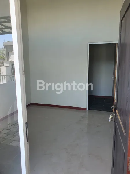 image RUMAH DE NAILA VILLAGE DRIYOREJO (8)