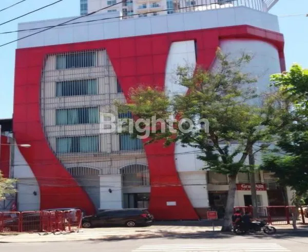 GEDUNG KOMERSIAL PUSAT KOTA  DI NOL JALAN PEMUDA