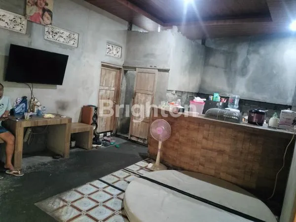 image RUMAH LUAS DENGAN KAMAR TIDUR 4 DAN KAMAR MANDI 4, BANGUNAN FINISHING 80%, LINGKUNGAN ASRI DAN AMAN (3)