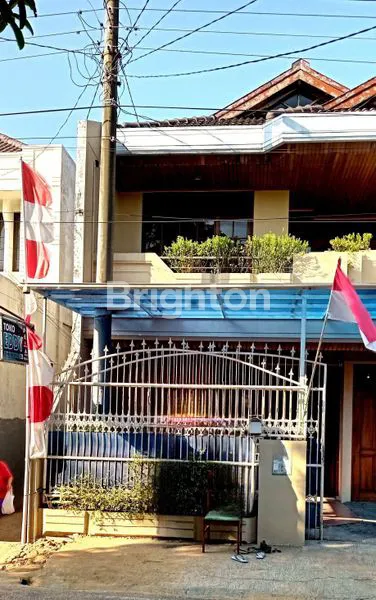 image RUMAH 2 LANTAI KAYU JATI SIAP HUNI KUDUS (1)