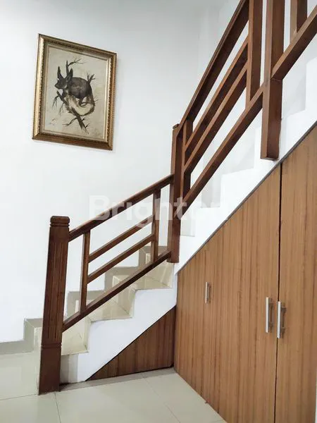 image RUMAH CANTIK SEMI FURNISH 2 LANTAI DI TANGSEL (3)