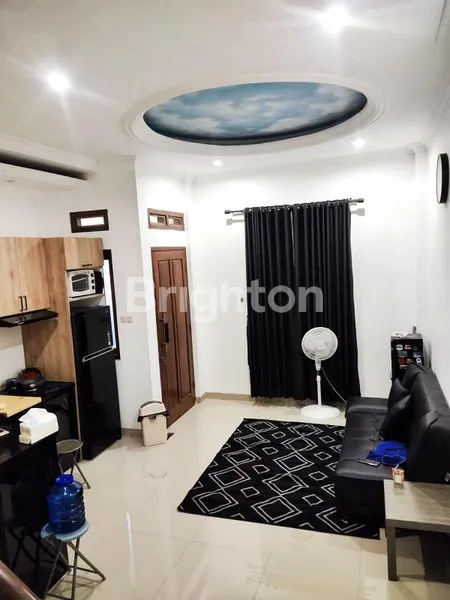 image RUMAH CANTIK SEMI FURNISH 2 LANTAI DI TANGSEL (8)