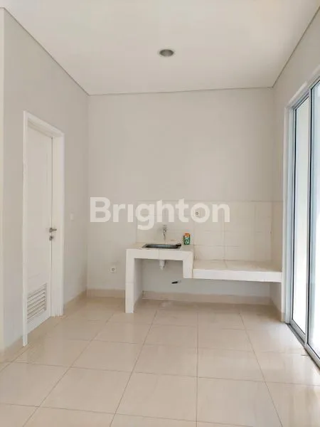 image AZZANA - VANYA PARK (2)