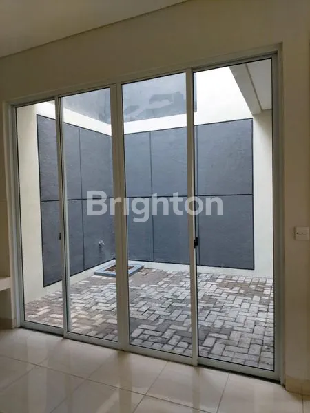 image AZZANA - VANYA PARK (6)