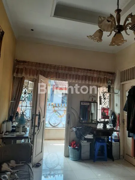 image RUMAH LUAS DEKAT STASIUN PONDOK RANJI (2)