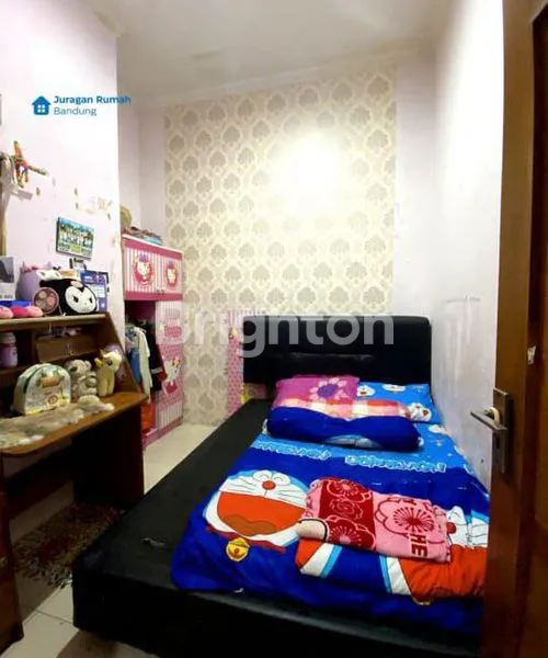 image RUMAH DESIGN MODERN DEKAT SUMMARECON (4)