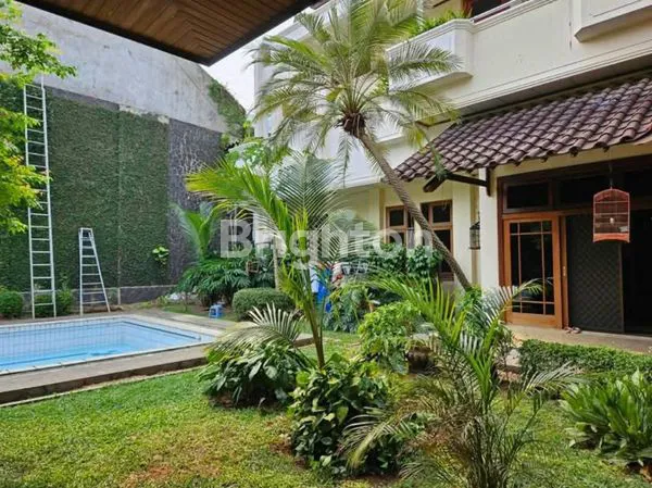 image DI JUAL RUMAH KLASIK DIKAWASAN ELITE KUNINGAN JAKARTA SELATAN (2)