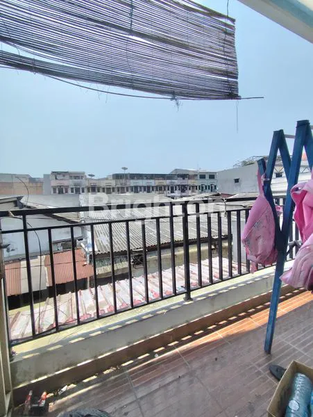 image RUKO 2 LANTAI SEHARGA  APPRAISAL CARPORT 2 MOBIL LUAS DAN TENANG BISA UNTUK RUMAH PRODUKSI ATAU KOST JELAMBAR (4)