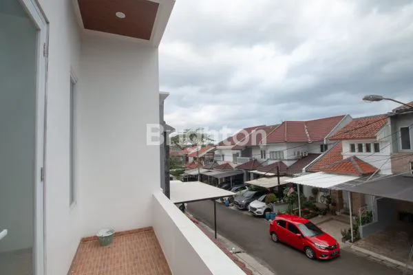 image RUMAH SIAP HUNI TAMAN PERMATA - LIPPO KARAWACI TANGERANG (8)