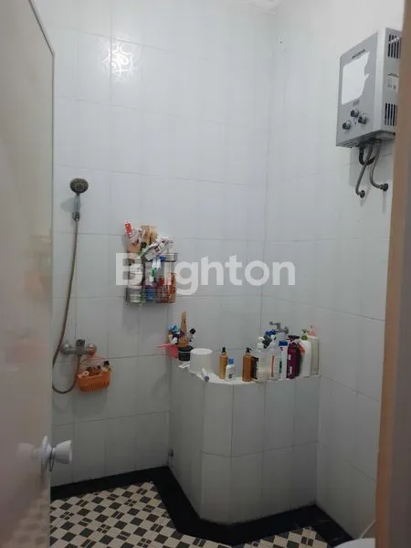 image RUMAH 1 LANTAI DI BENDUL MERISI SELATAN (8)