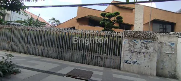 image GEDUNG 0 JALAN RAYA PUTAT GEDE-SUKOMANUNGGAL-SURABAYA COCOK UNTUK KANTOR-RESTAURANT-RUMAHSAKIT PUSAT KOTA SURABAYA (4)