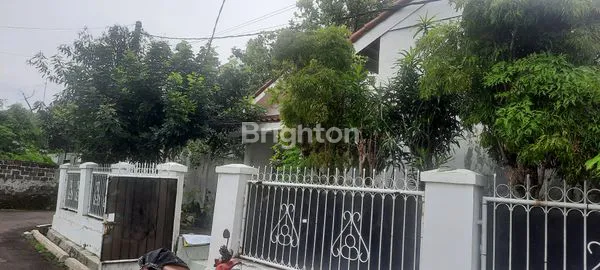 image RUMAH VINTAGE ASRI DAN NYAMAN BONDONGAN (2)