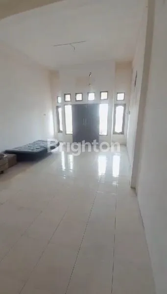 image RUKO 2 PINTU DI JALAN MULAWARMAN BALIKPAPAN (7)