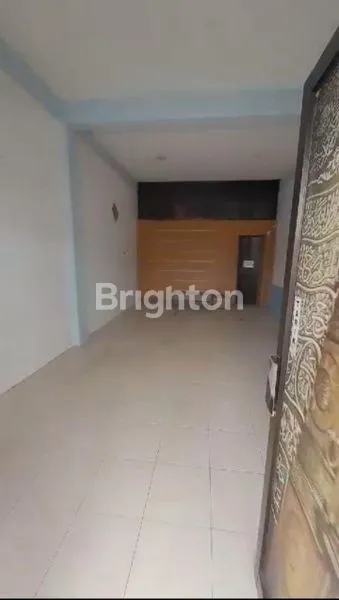 image RUKO 2 PINTU DI JALAN MULAWARMAN BALIKPAPAN (2)