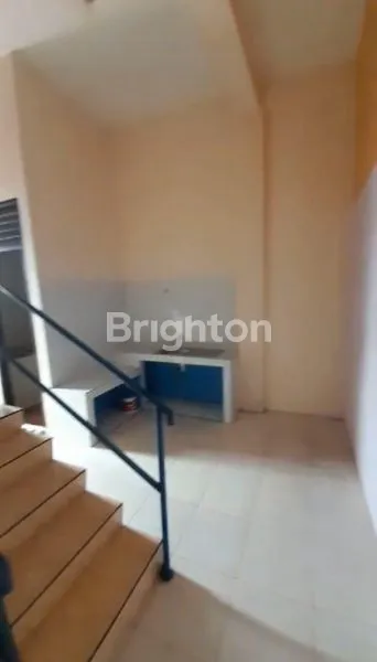 image RUKO 2 PINTU DI JALAN MULAWARMAN BALIKPAPAN (4)