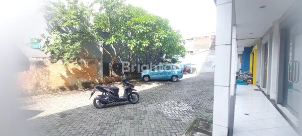 image DISEWAKAN RUKO 3 LANTAI DI BASUKI RAHMAT - JAKARTA TIMUR (2)