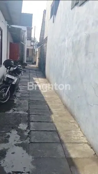 image JUAL TANAH BONUS RUMAH DI MAGUWOHARJO SLEMAN, COCOK UNTUK HUNIAN ATAU KOST-KOSTAN, LOKASI DEKAT FASILITAS UMUM (5)