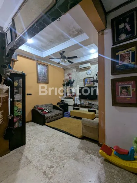 image RUMAH LUAS DI KEMANGGISAN  (5)