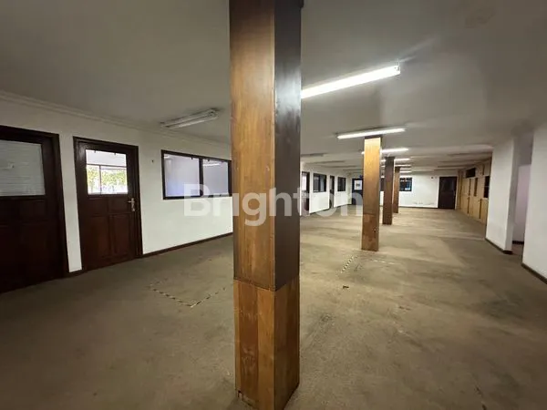 image GUDANG BESAR COCOK UNTUK PERUSAHAN BESAR (4)