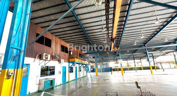 image GUDANG BESAR COCOK UNTUK PERUSAHAN BESAR (6)