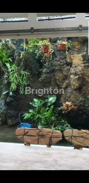 image RUMAH MINIMALIS KONSEP BALI KLASIK DI BIAUNG (5)