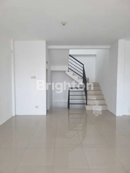 image RUKO 2 LT + ROOFTOP DI JAKARTA TIMUR (2)