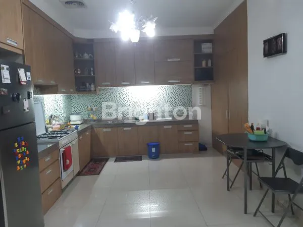 image DIJUAL/SEWA RUMAH BERTINGKAT LOKASI ASRI (8)