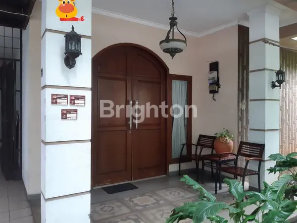 image DIJUAL/SEWA RUMAH BERTINGKAT LOKASI ASRI (2)