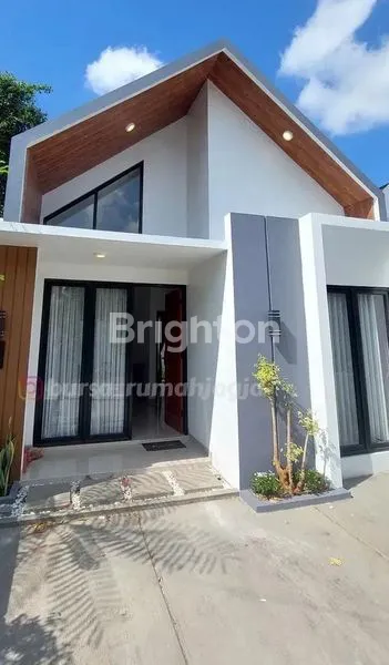 image HARGA PERDANA RUMAH BARU  MODERN MINIMALIS 1 LT ASRI DEKAT RUNGKUT INDUSTRI..RAYA MERR DAN TOLL JUANDA SERTA PETRA ACYTIA.UPN .POLTEK PELAYARAN DAN UINSA MENJADIKAN PILIHAN UTAMA RUMAH INI.  (2)