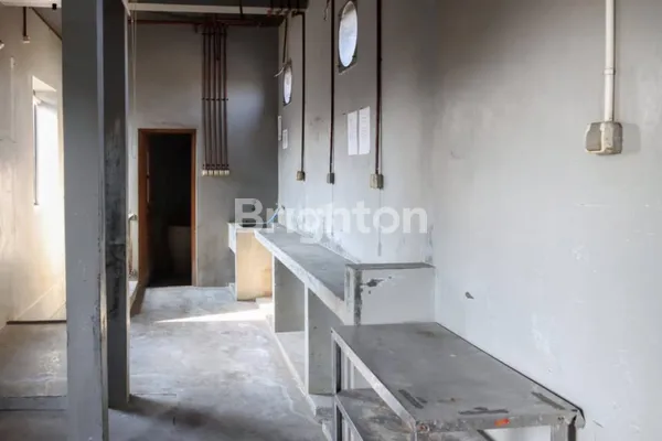 image RUMAH 3 LANTAI DI IMOGIRI BANTUL (5)