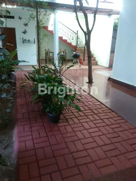 image RUMAH LUX 2 LANTAI DI BINTARO 5 HARGA 11M ATAU  8,2M (8)