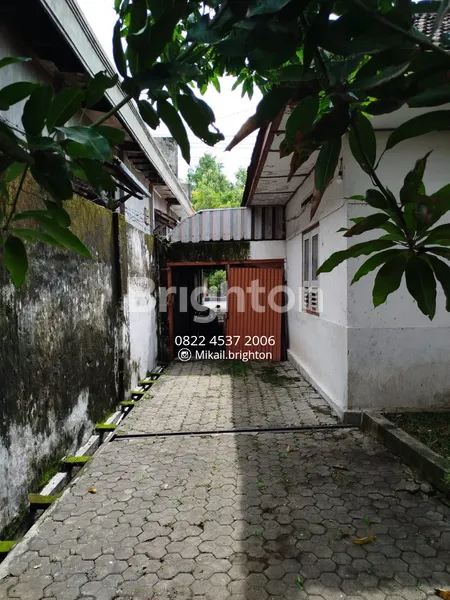 image DIJUAL RUMAH KLASIK DI MADIUN (4)