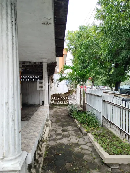 image DIJUAL RUMAH KLASIK DI MADIUN (3)