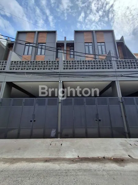 image RUMAH BARU MODERN SIAP HUNI DURI KEPA JAKARTA BARAT (1)