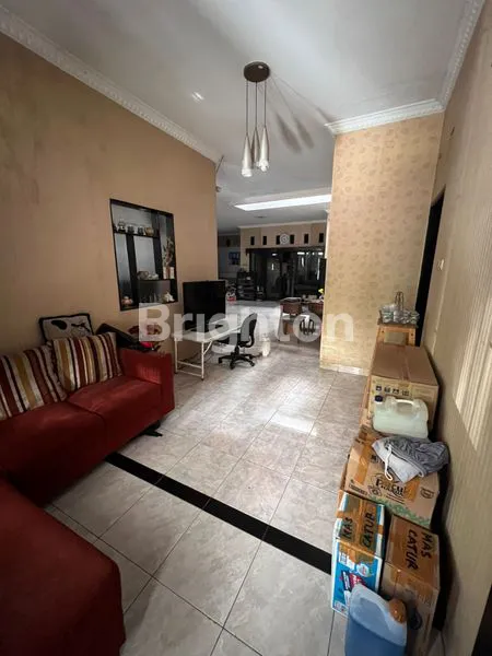 image RUMAH BESAR DI PALEM SEMI - TANGERANG (8)