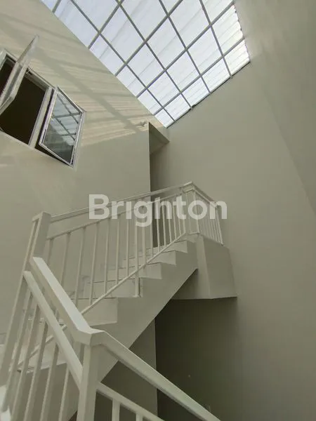 image RUMAH BARU 3 LANTAI DI DURI KEPA,JAKARTA BARAT (6)