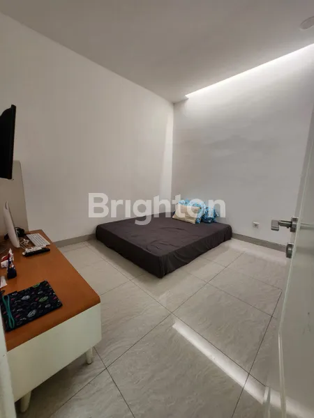 image RUMAH DI GRAND PAKUWON (BRISBANE) SURABAYA  (2)