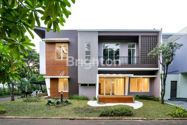 image RUMAH 2 LANTAI SIAP HUNI FULL RENOVASI DI SPRINGS SUMMARECON SERPONG (2)