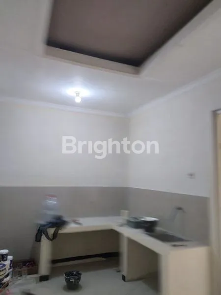 image RUMAH SIAP HUNI WISMA TIRTA AGUNG RUNGKUT GUNUNG ANYAR (6)