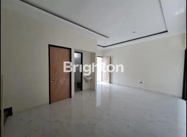 image RUMAH  STRATEGIS DI KOTA KEDIRI  (2)