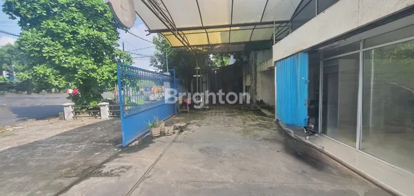 image TEMPAT USAHA LOKASI STRATEGIS DEKAT PAKUWON CITY GALAXY MALL KERTAJAYA KLAMPIS DHARMAHUSADA MERR KERTAJAYA ITS UNAIR UNTAG PETRA (3)