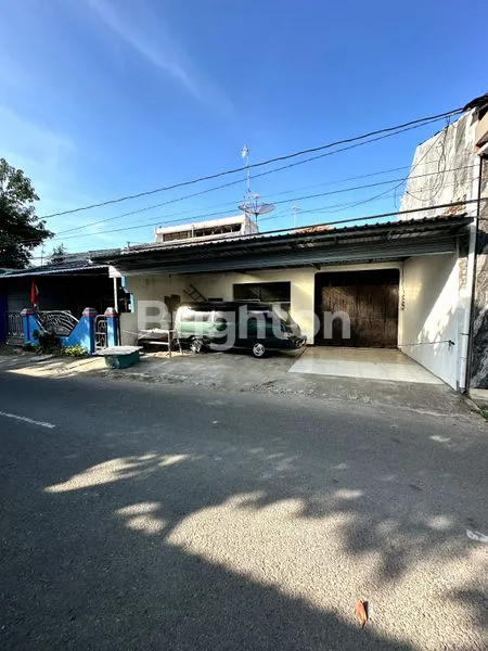 image RUMAH STRATEGIS TEHAL DEKAT PUSAT KOTA SEMARANG AKSES TRUK (3)