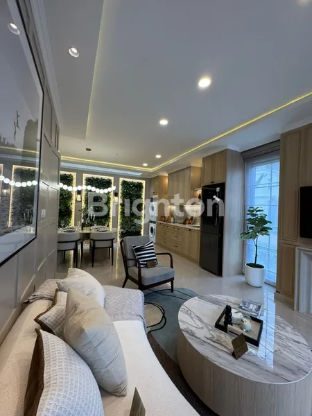 image RUMAH BRAND NEW 1.5 LANTAI DENGAN 3 KAMAR TIDUR YANG MENCIPTAKAN RUANG OPTIMAL UNTUK GAYA KEHIDUPAN MODERN  (3)