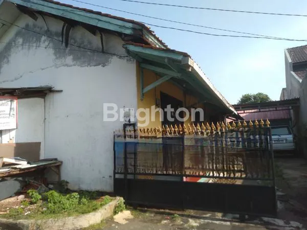 image RUMAH UTAMA BESERTA 4 RUMAH PETAK DI SRENGSENG KEMBANGAN JAKARTA BARAT (1)