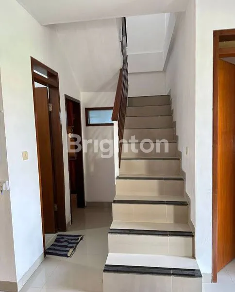 image VILLA 2 LANTAI FULL FURNISHED DEKAT PANTAI PADANG GALAK SANUR  (4)