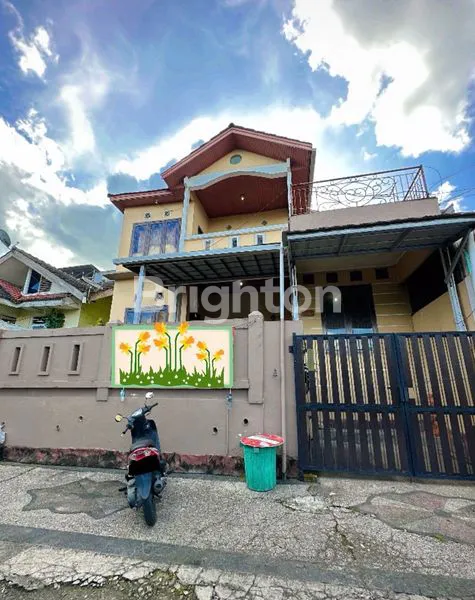 image RUMAH SEWA DUA LANTAI (1)