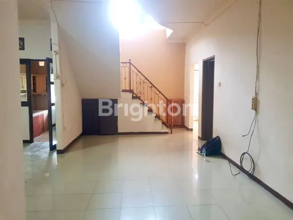 image RUMAH SEWA DUA LANTAI (2)