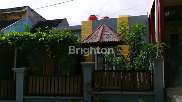 image RUMAH ESTETIK DI DALAM PERUMAHAN BALIKPAPAN UTARA (2)