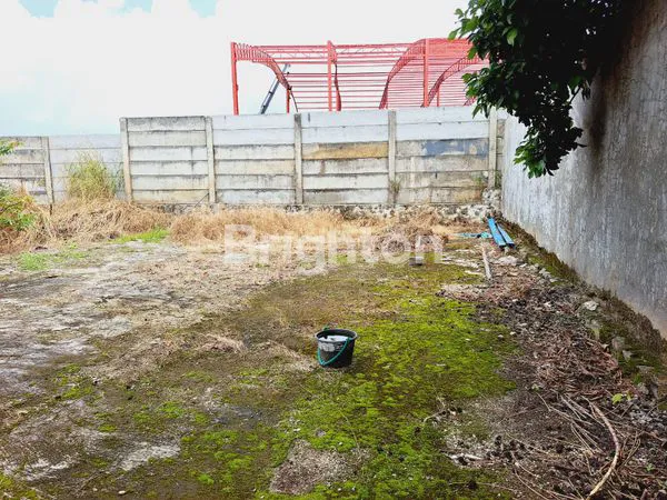 image RUMAH MAKAN DENGAN HALAMAN LUAS LOKASI STRATEGIS (8)